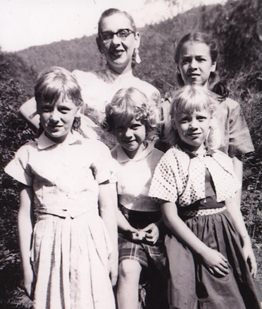Granny, my mother, and my aunts on Easter Sunday 1954 in Gatlinburg, TN Granny, my mother, and my aunts on Easter Sunday 1954 in Gatlinburg, TN